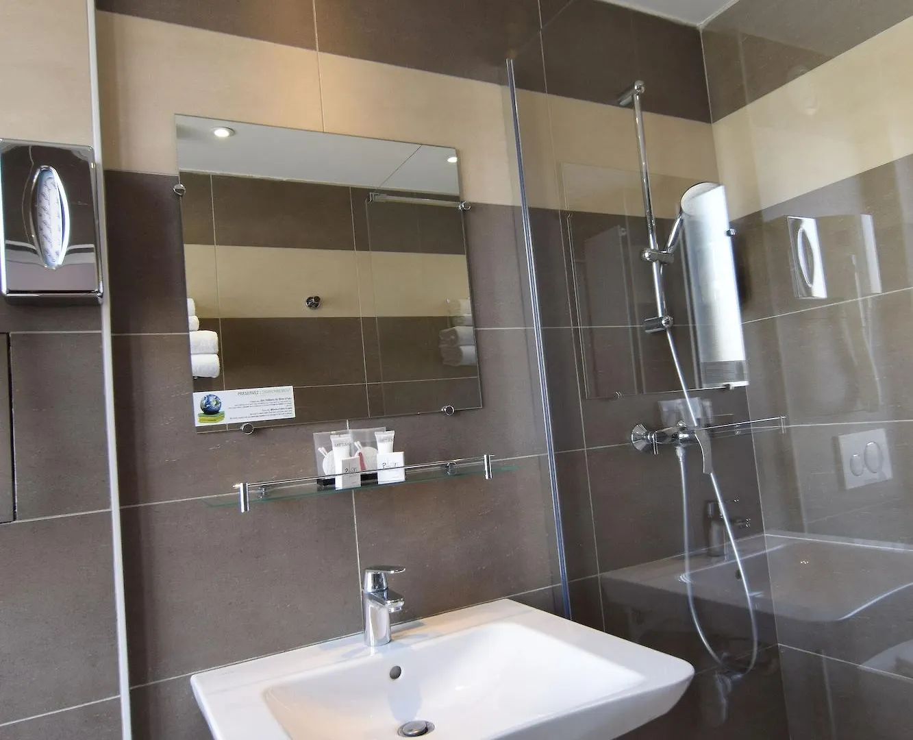 Otel Alyss Saphir Cambronne Eiffel Paris