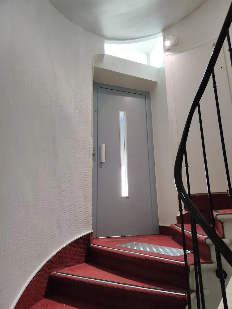 Alyss Saphir Cambronne Eiffel Отель 3*